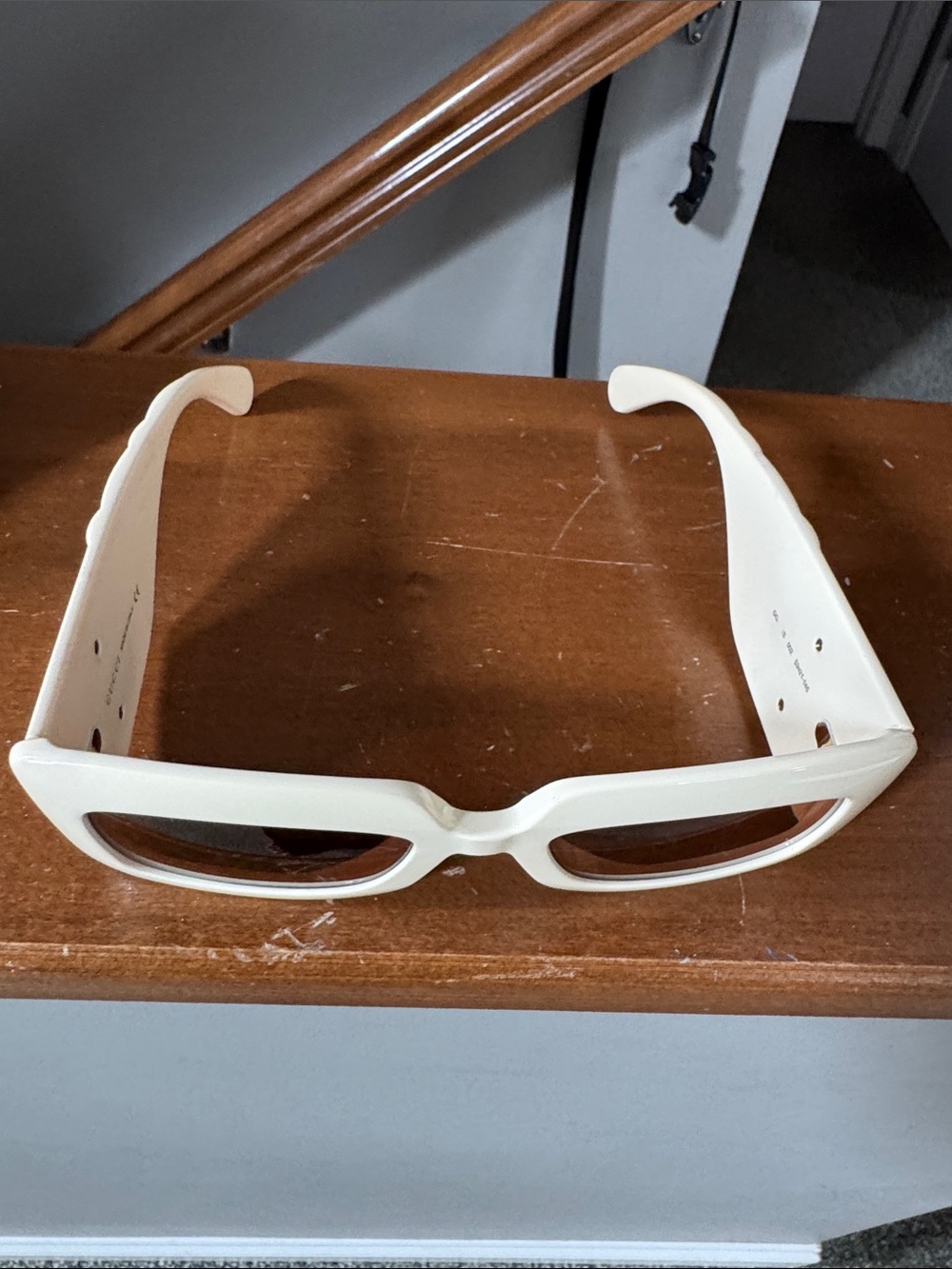 Authentic Gucci Cream Sunglasses with Gold Double-G Accents - Picture 11 of 17